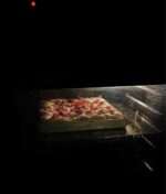 Pannepizza i vanlige stekeovn på pizzastål pro fra gruue